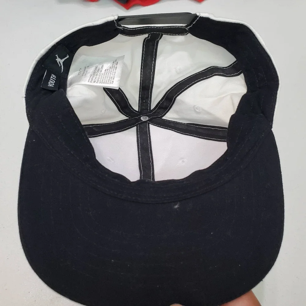 Air Jordan Boys Hat One Size White Snapback Logo Embroidered Youth READ